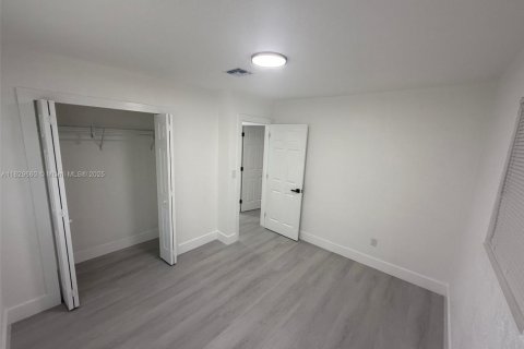 Villa ou maison à vendre à Miami Gardens, Floride: 3 chambres, 120.4 m2 № 1940181 - photo 26