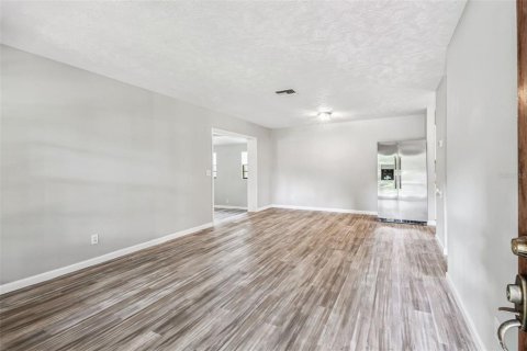 Casa en venta en Valrico, Florida, 3 dormitorios, 147.25 m2 № 1918192 - foto 5