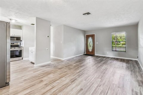 Casa en venta en Valrico, Florida, 3 dormitorios, 147.25 m2 № 1918192 - foto 6