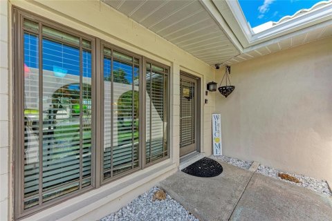 Casa en alquiler en Punta Gorda, Florida, 2 dormitorios, 100.89 m2 № 1800267 - foto 4