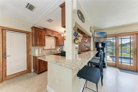 Casa en alquiler en Punta Gorda, Florida, 2 dormitorios, 100.89 m2 № 1800267 - foto 10