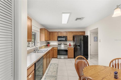 Casa en venta en Orlando, Florida, 3 dormitorios, 180.79 m2 № 1881194 - foto 10