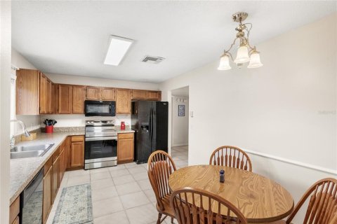 Casa en venta en Orlando, Florida, 3 dormitorios, 180.79 m2 № 1881194 - foto 9
