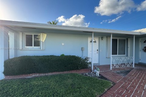 Appartement à louer à Fort Lauderdale, Floride: 1 chambre, 60.39 m2 № 2001378 - photo 2