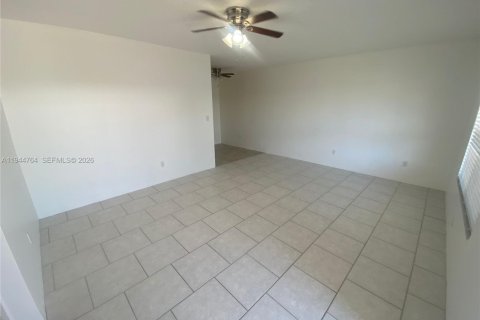 Appartement à louer à Fort Lauderdale, Floride: 1 chambre, 60.39 m2 № 2001378 - photo 5