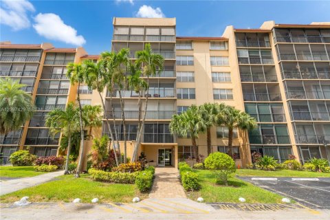 Condo in Lauderhill, Florida, 1 bedroom  № 2393040 - photo 22