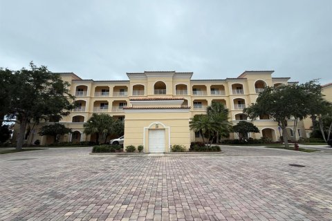Condo in St. Lucie, Florida, 2 bedrooms № 2183057