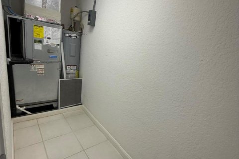 Condo in St. Lucie, Florida, 2 bedrooms № 2183057 - photo 14