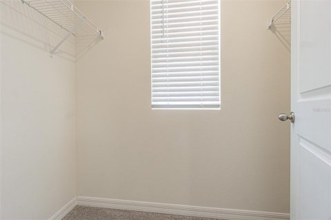 House in Temple Terrace, Florida 5 bedrooms, 248.42 sq.m. № 2157390 - photo 12