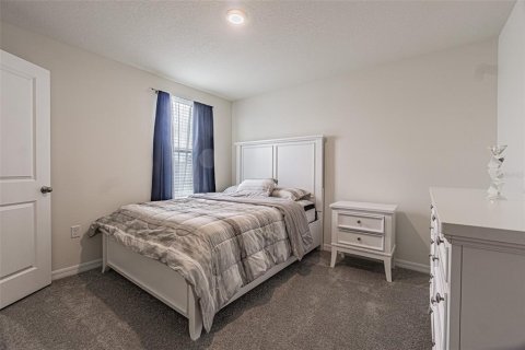 House in Temple Terrace, Florida 5 bedrooms, 248.42 sq.m. № 2157390 - photo 26