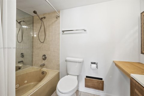 Купить таунхаус в Бока-Ратон, Флорида 2 спальни, 120.96м2, № 2006409 - фото 10