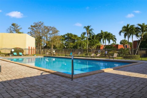 Купить таунхаус в Бока-Ратон, Флорида 2 спальни, 120.96м2, № 2006409 - фото 20