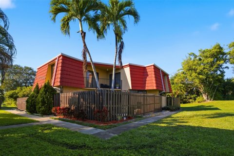 Adosado en Boca Raton, Florida 2 dormitorios, 120.96 m2 № 2006409