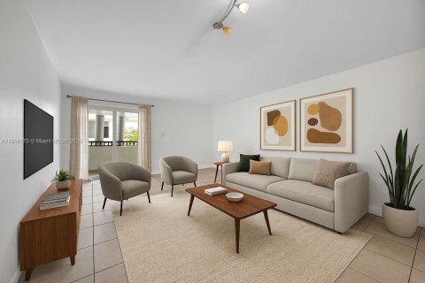 Condo in Miami, Florida, 2 bedrooms  № 1768782 - photo 5