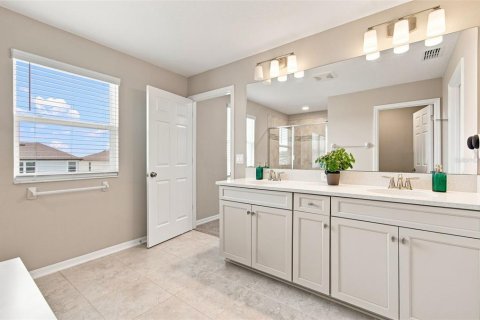 Villa ou maison à vendre à Wesley Chapel, Floride: 4 chambres, 241.64 m2 № 2333862 - photo 23