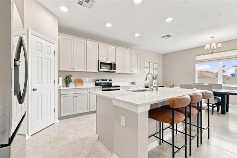Villa ou maison à vendre à Wesley Chapel, Floride: 4 chambres, 241.64 m2 № 2333862 - photo 18