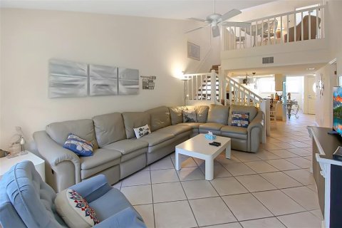 Condo in Sarasota, Florida, 3 bedrooms  № 1138090 - photo 17