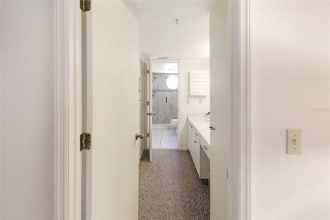 Condo in Sarasota, Florida, 3 bedrooms  № 1138090 - photo 26