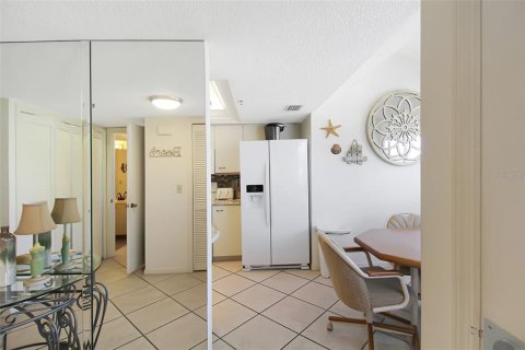 Condo in Sarasota, Florida, 3 bedrooms  № 1138090 - photo 6