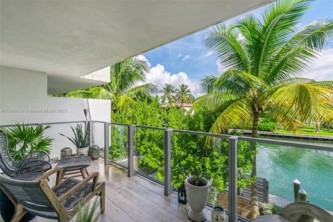 Copropriété à vendre à Miami Beach, Floride: 2 chambres, 133.78 m2 № 1946169 - photo 24