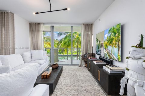 Copropriété à vendre à Miami Beach, Floride: 2 chambres, 133.78 m2 № 1946169 - photo 9
