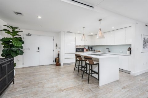 Copropriété à vendre à Miami Beach, Floride: 2 chambres, 133.78 m2 № 1946169 - photo 13