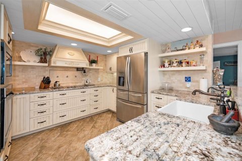 Villa ou maison à vendre à Tarpon Springs, Floride: 3 chambres, 148.64 m2 № 1750223 - photo 8
