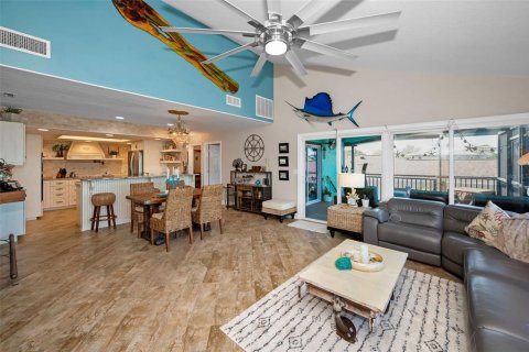 Villa ou maison à vendre à Tarpon Springs, Floride: 3 chambres, 148.64 m2 № 1750223 - photo 22