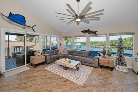 Villa ou maison à vendre à Tarpon Springs, Floride: 3 chambres, 148.64 m2 № 1750223 - photo 6