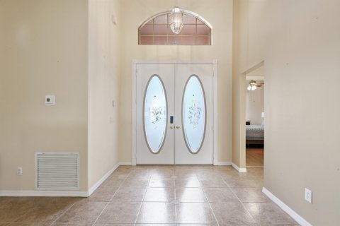 Casa en venta en Port St. Lucie, Florida, 2 dormitorios, 187.11 m2 № 2270458 - foto 3