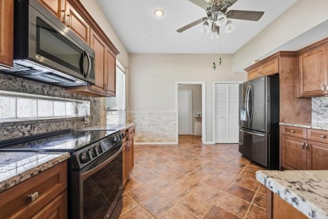 Casa en venta en Port St. Lucie, Florida, 2 dormitorios, 187.11 m2 № 2270458 - foto 10