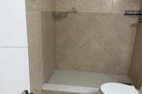 Copropriété à vendre à Miami, Floride: 2 chambres, 84.17 m2 № 1954712 - photo 8
