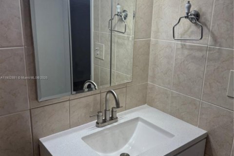 Copropriété à vendre à Miami, Floride: 2 chambres, 84.17 m2 № 1954712 - photo 10