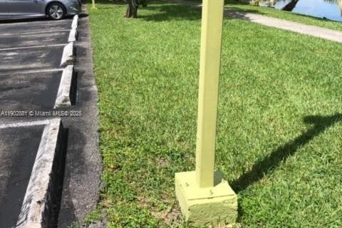 Copropriété à vendre à Miami, Floride: 2 chambres, 84.17 m2 № 1954712 - photo 24