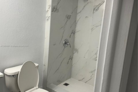 Copropriété à vendre à Miami, Floride: 2 chambres, 84.17 m2 № 1954712 - photo 14