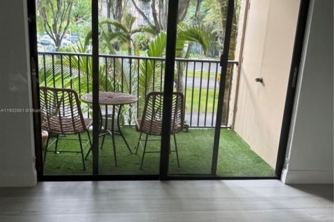 Copropriété à vendre à Miami, Floride: 2 chambres, 84.17 m2 № 1954712 - photo 5