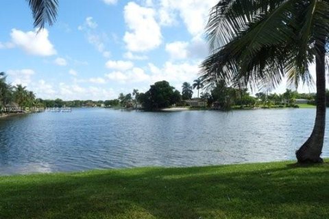 Copropriété à vendre à Miami, Floride: 2 chambres, 84.17 m2 № 1954712 - photo 23