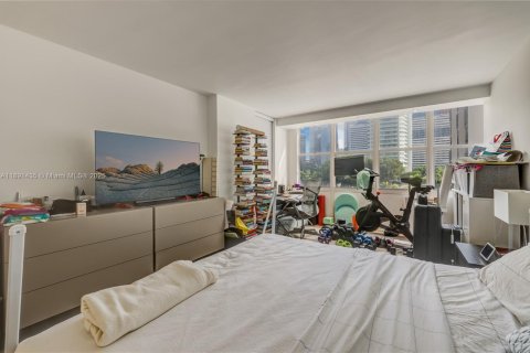 Купить кондоминиум в Майами, Флорида 2 спальни, 136.29м2, № 2054554 - фото 17