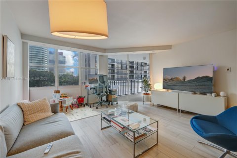 Купить кондоминиум в Майами, Флорида 2 спальни, 136.29м2, № 2054554 - фото 10