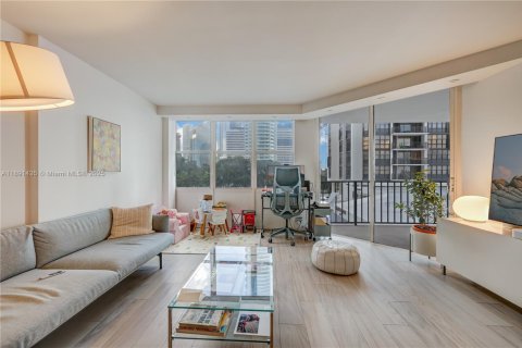 Купить кондоминиум в Майами, Флорида 2 спальни, 136.29м2, № 2054554 - фото 8