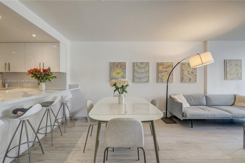 Купить кондоминиум в Майами, Флорида 2 спальни, 136.29м2, № 2054554 - фото 4