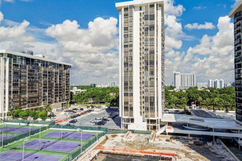 Купить кондоминиум в Майами, Флорида 2 спальни, 136.29м2, № 2054554 - фото 30