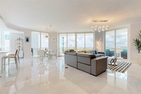 Copropriété à vendre à Tampa, Floride: 3 chambres, 222.97 m2 № 1368263 - photo 8