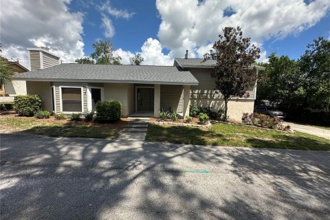 House in Longwood, Florida 3 bedrooms, 173.45 sq.m. № 2330429