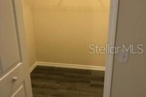 Condo in Winter Garden, Florida, 2 bedrooms  № 2277358 - photo 10