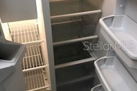Condo in Winter Garden, Florida, 2 bedrooms  № 2277358 - photo 3