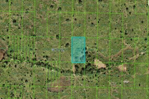 Terreno en Frostproof, Florida № 2202850