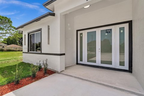 Commercial property in St. Lucie, Florida 313.82 sq.m. № 2066674 - photo 13