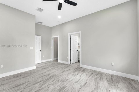 Commercial property in St. Lucie, Florida 313.82 sq.m. № 2066674 - photo 25