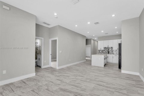 Commercial property in St. Lucie, Florida 313.82 sq.m. № 2066674 - photo 29